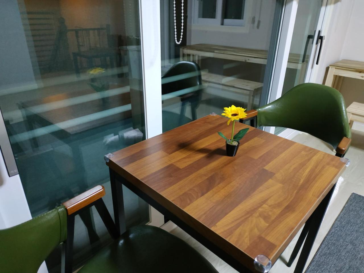 Hi Cafe House Apartment Seoul Bagian luar foto