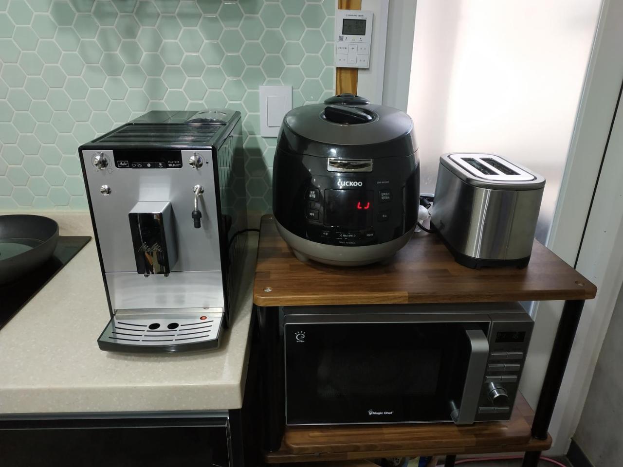 Hi Cafe House Apartment Seoul Bagian luar foto