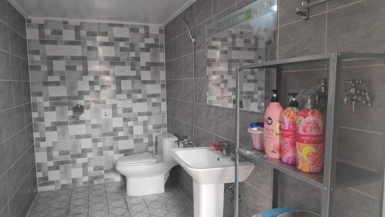 Hi Cafe House Apartment Seoul Bagian luar foto