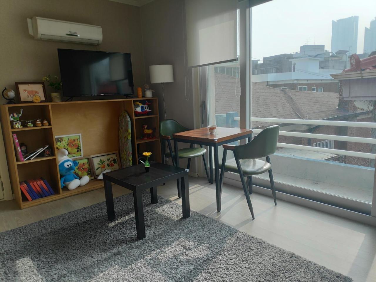 Hi Cafe House Apartment Seoul Bagian luar foto